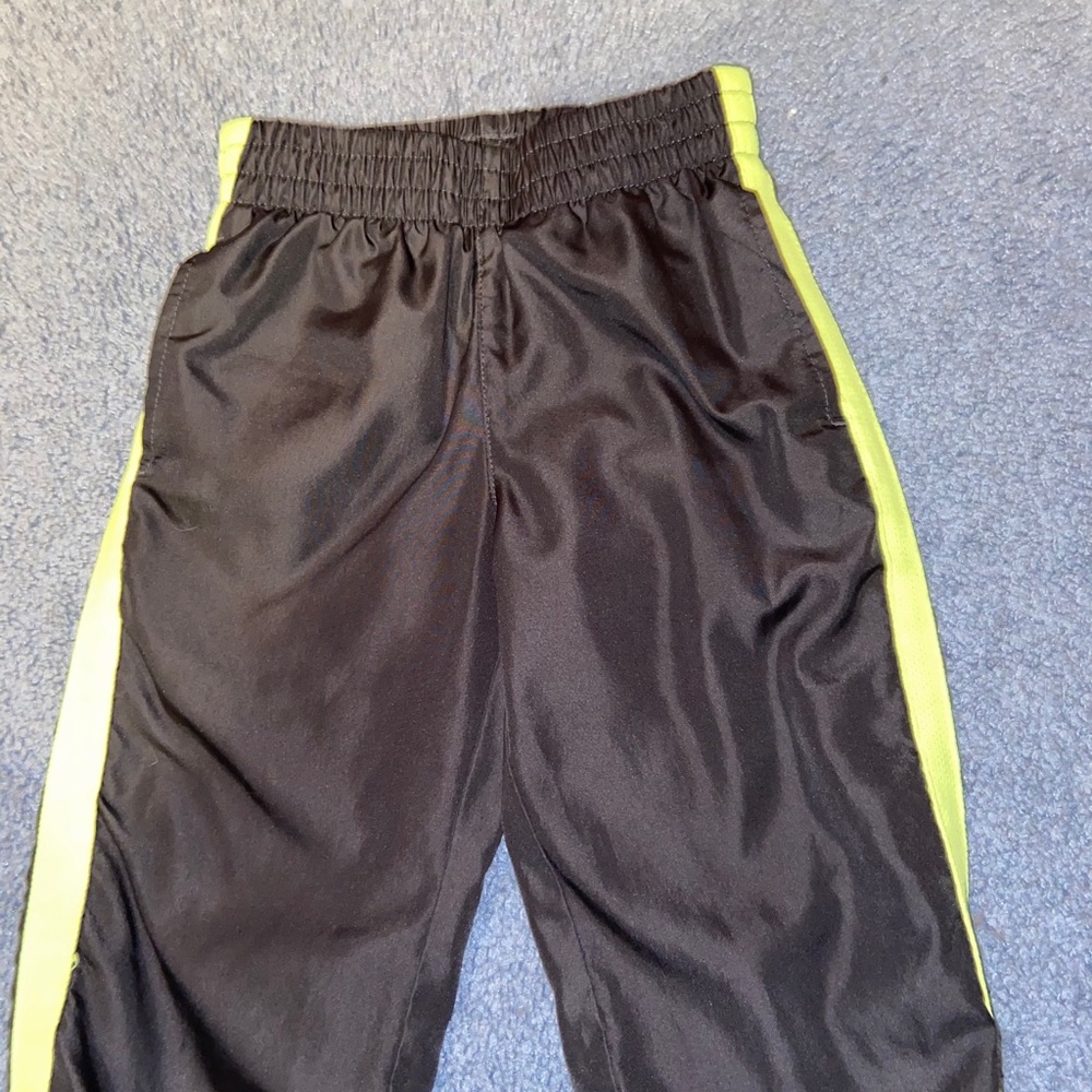 tracksuit - Picture 3 of 3